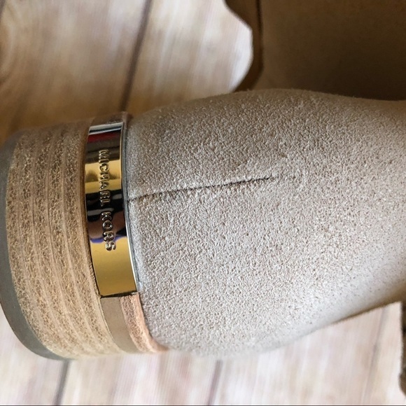 Michael Kors Sunny Bootie - Picture 13 of 13